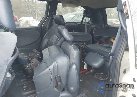 2002 Chrysler Town & Country Limited from USA, damaged, VIN 2C8GP64L62R682990